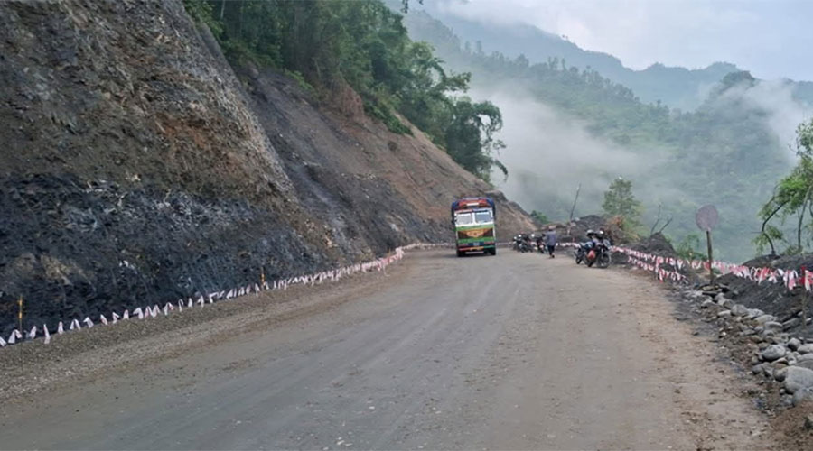 कृष्णभिरको सडकमा आजदेखि दुईतर्फी यातायात सञ्चालन